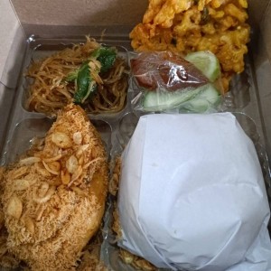 Paket D Nasi Kotak (Nasi Putih) 